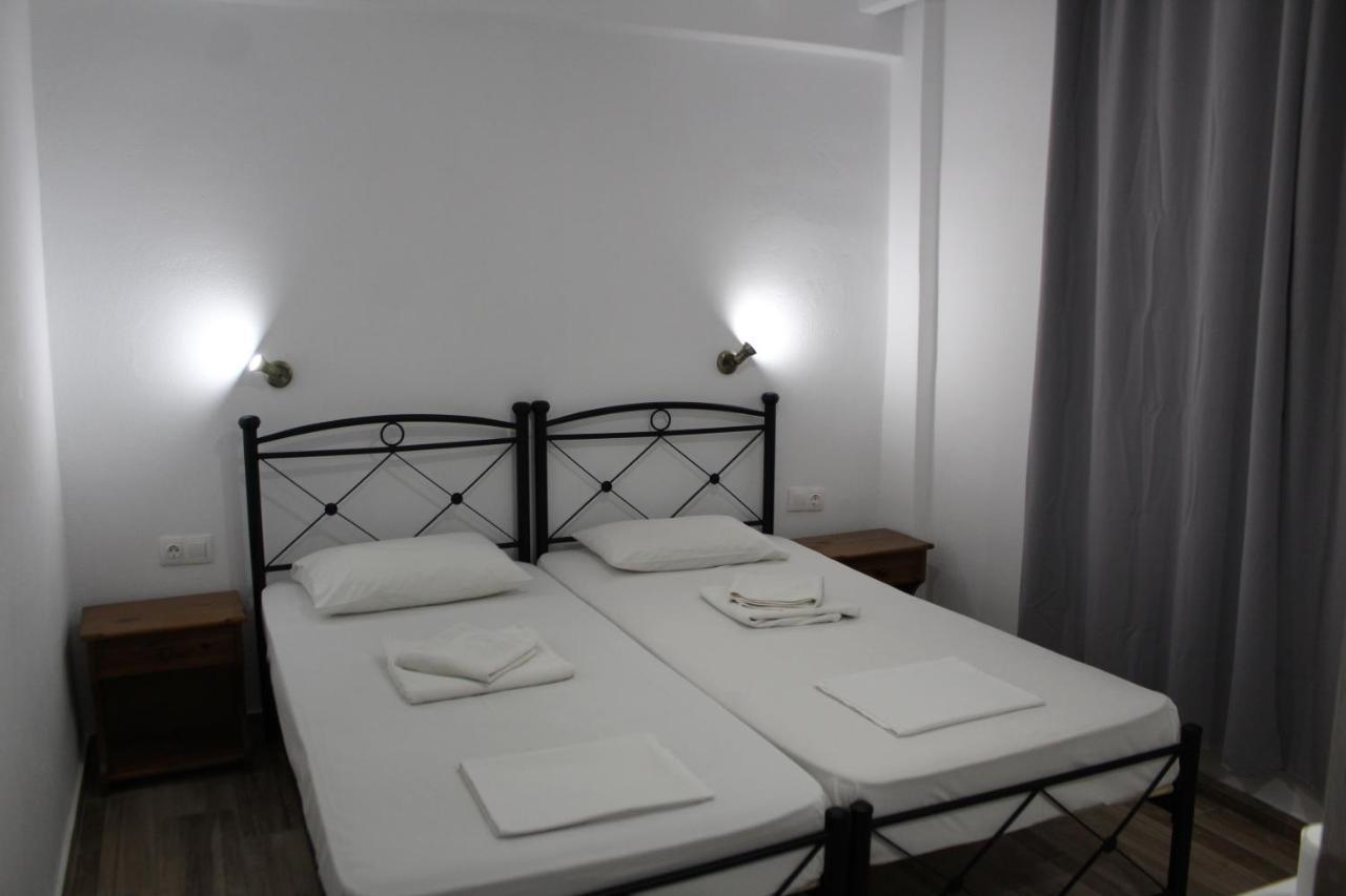 Zeus Hotel イライオン エクステリア 写真
